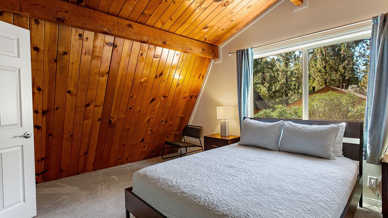 Photo of Bedroom in Big Bear