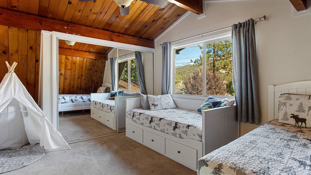 Photo of Bedroom in Big Bear