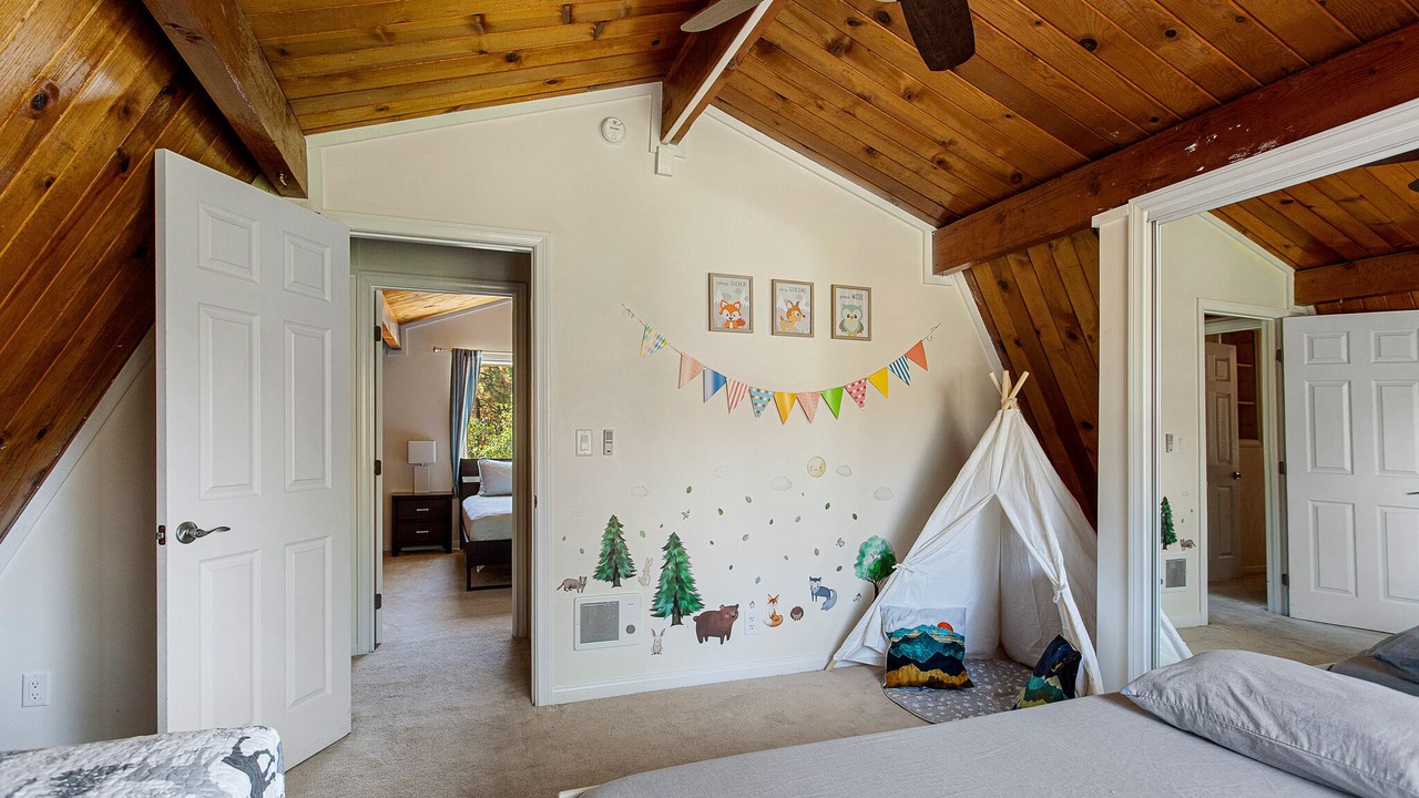 Photo of Bedroom in Big Bear