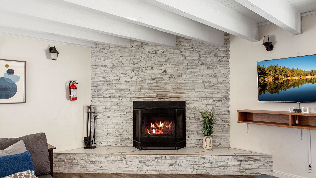 Photo of Livingroom in Big Bear