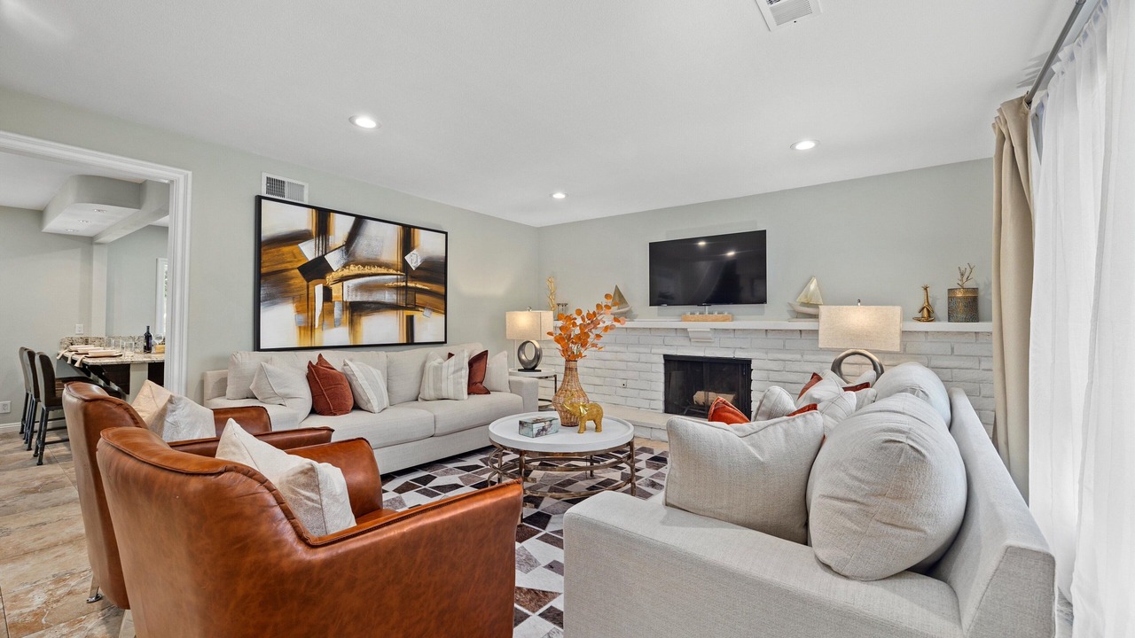 Photo of Livingroom in Cypress