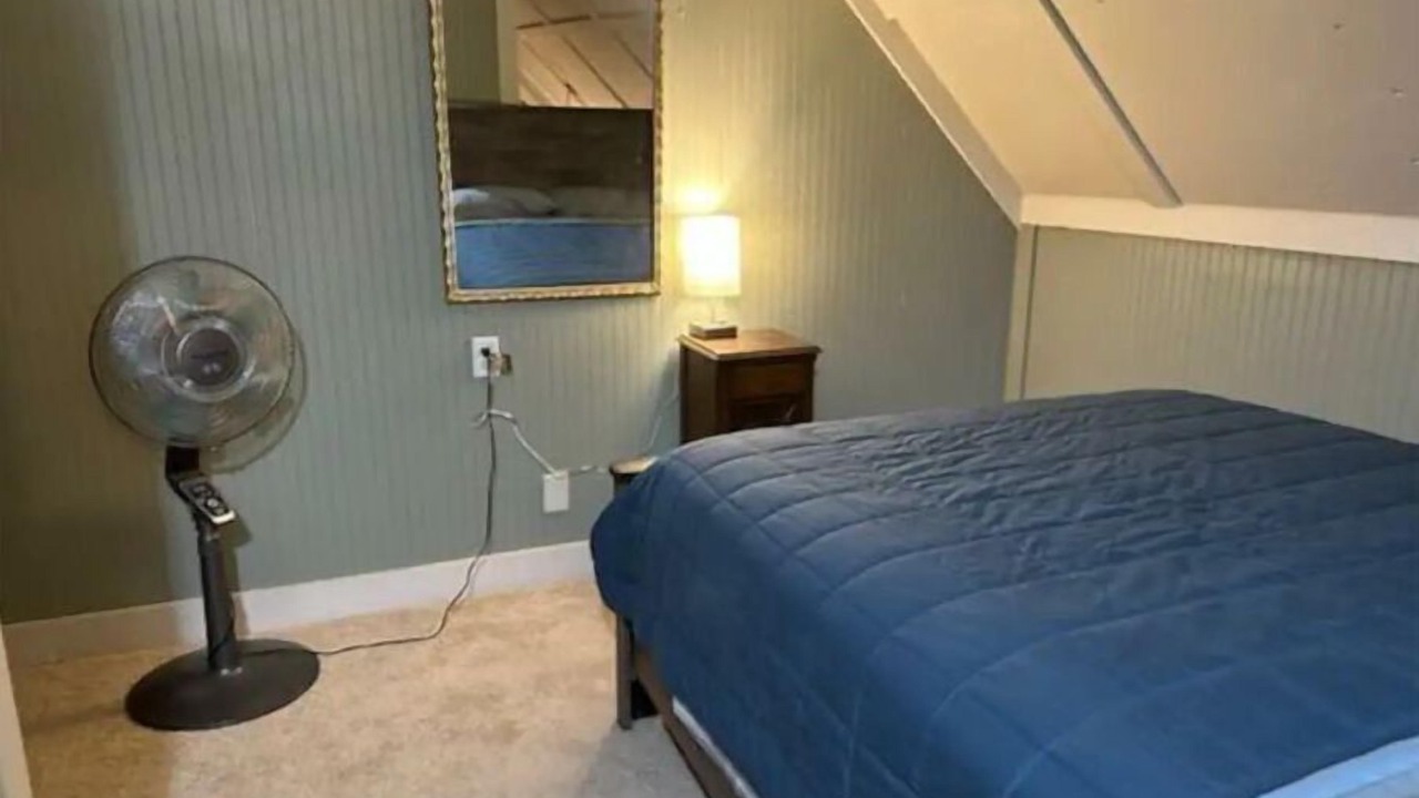 Photo of Bedroom in Springville