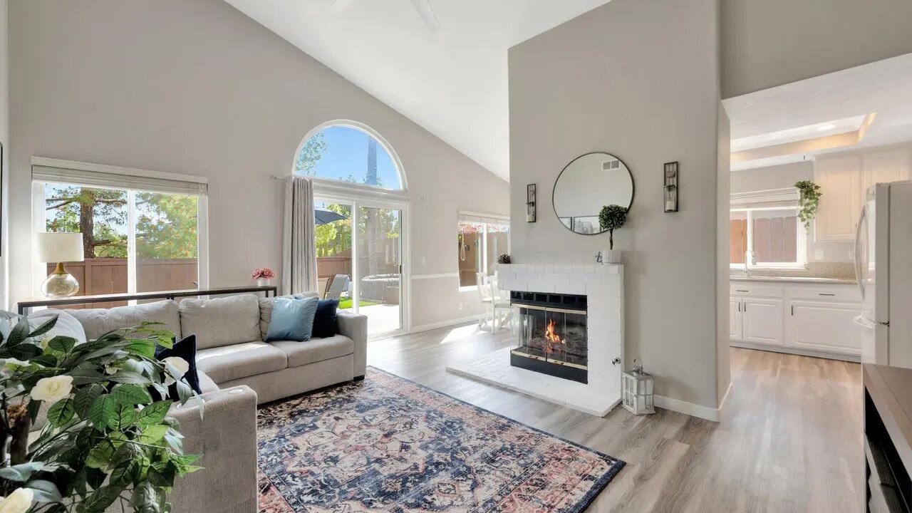 Photo of Livingroom in Escondido