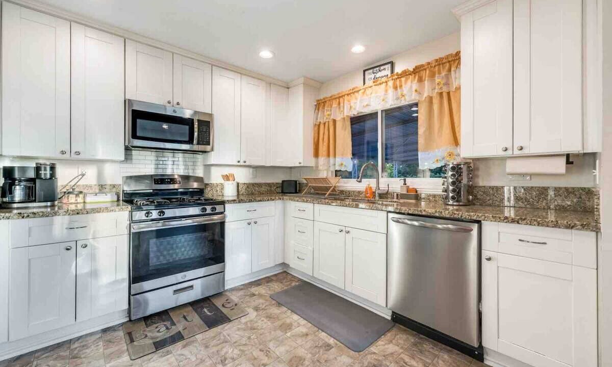 Photo of Kitchen in San Bernardino