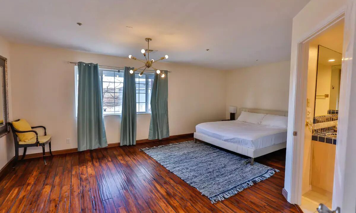 Photo of Bedroom in Agua Dulce