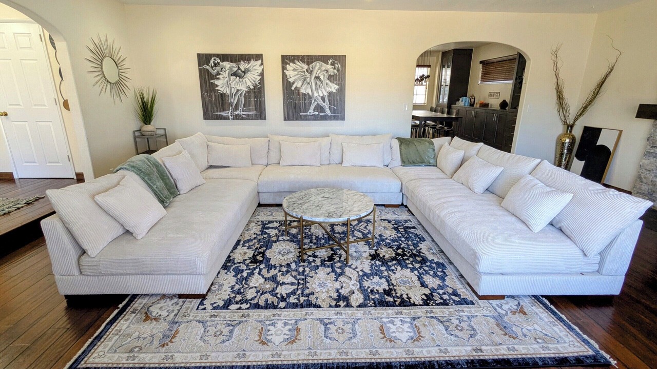 Photo of Livingroom in Agua Dulce
