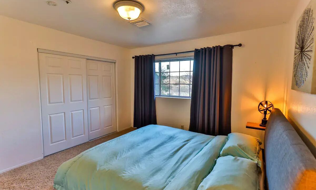 Photo of Bedroom in Agua Dulce