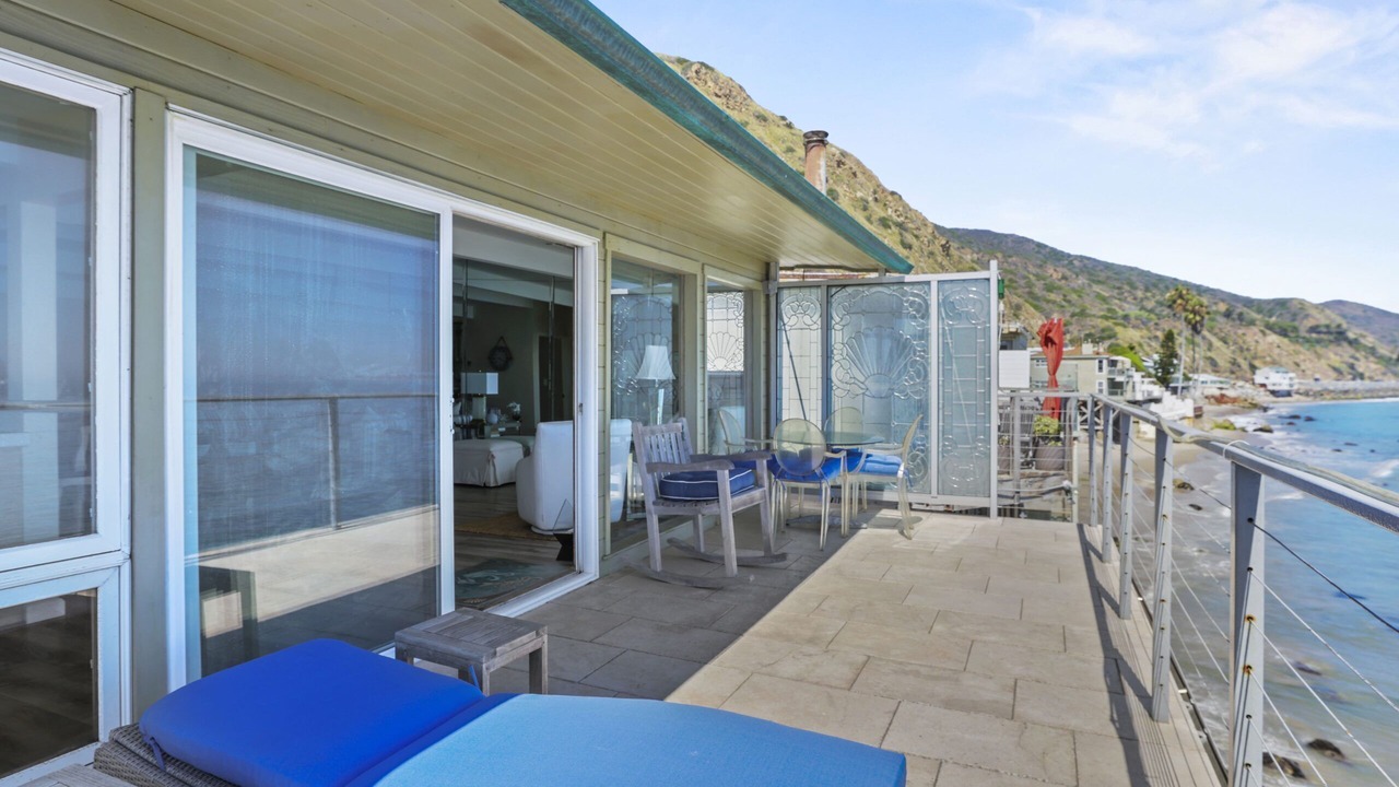 Photo of Others in Eastern Malibu
