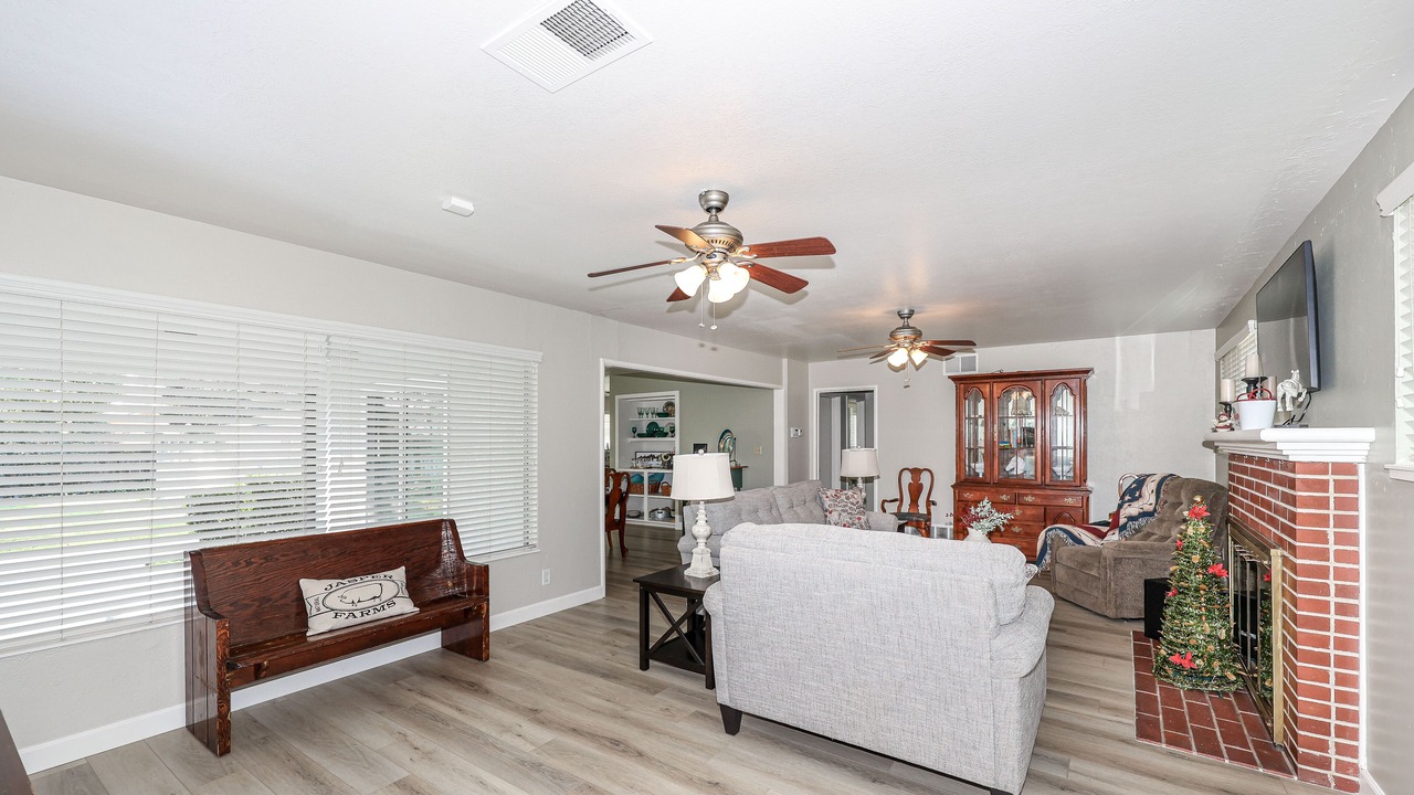 Photo of Livingroom in Merced