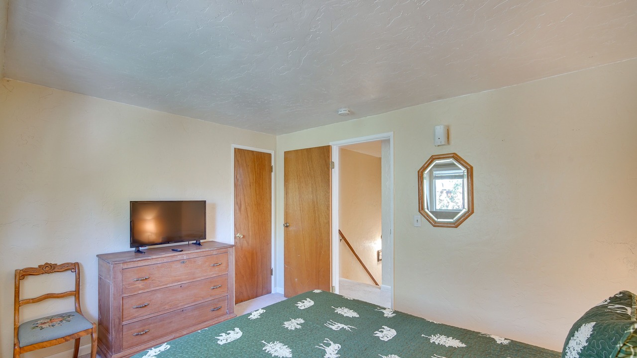 Photo of Bedroom in Whispering Forest