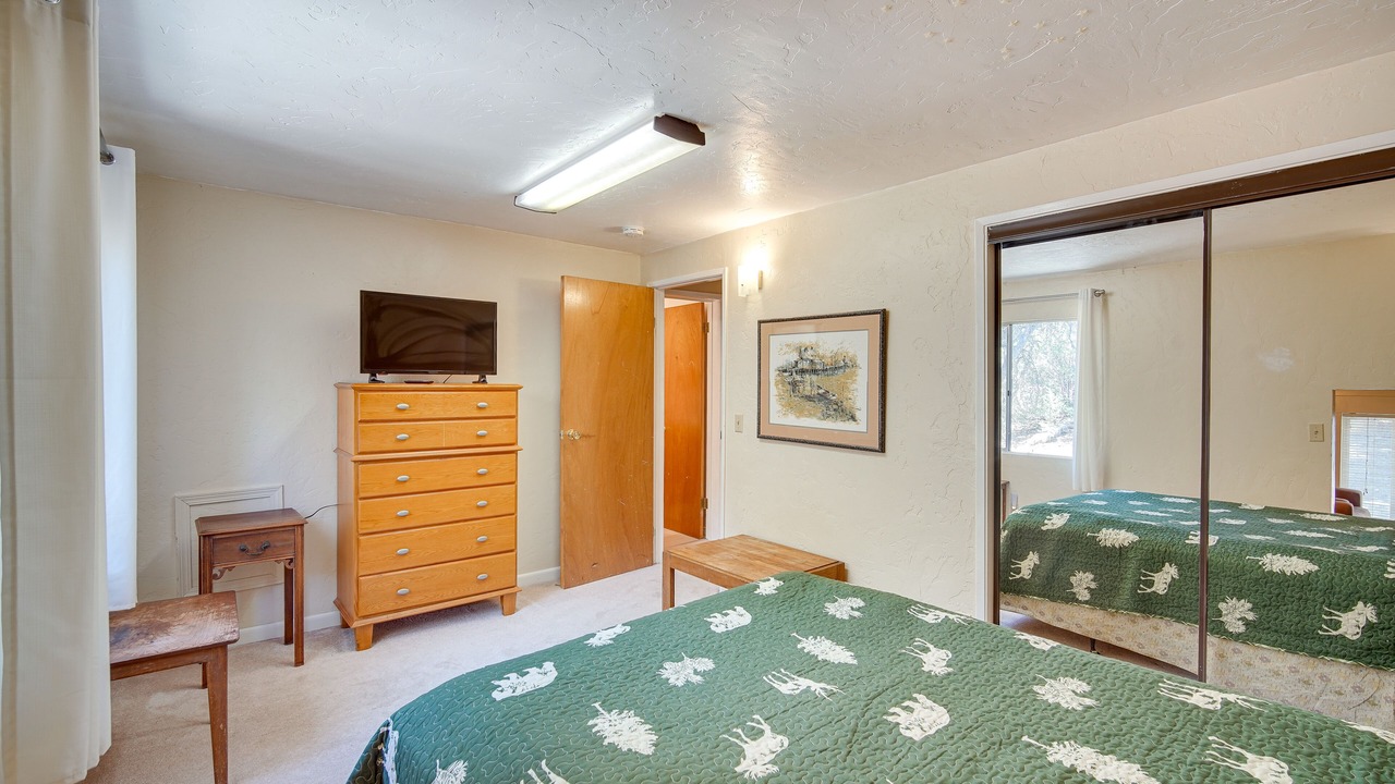 Photo of Bedroom in Whispering Forest