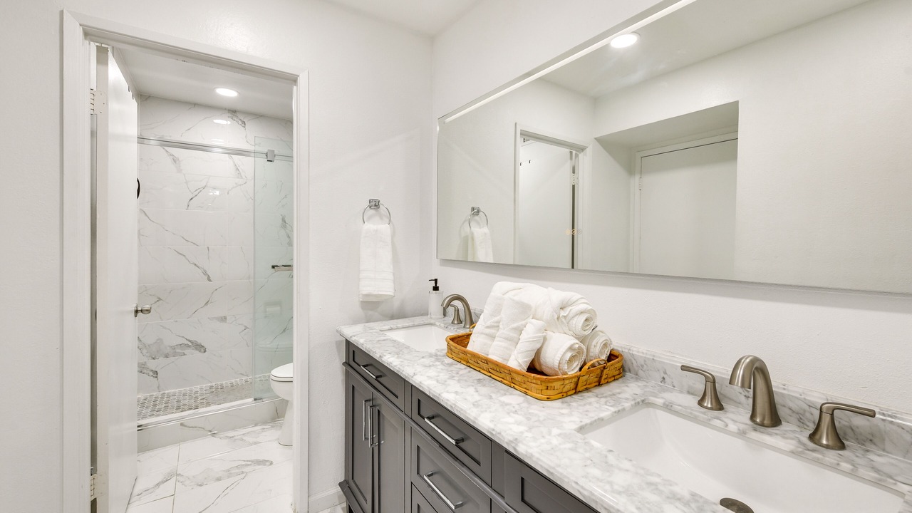 Photo of Bathroom in Sunrise Vista Chino