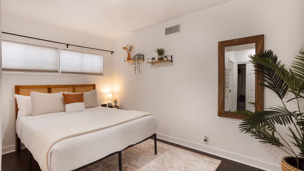 Photo of Bedroom in Hawthorne