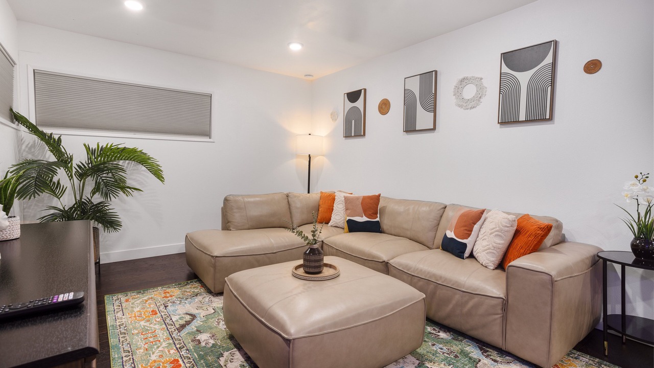 Photo of Livingroom in Hawthorne