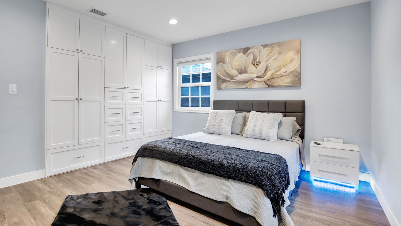 Photo of Bedroom in Northridge