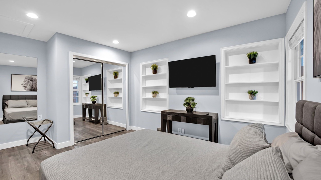 Photo of Bedroom in Northridge