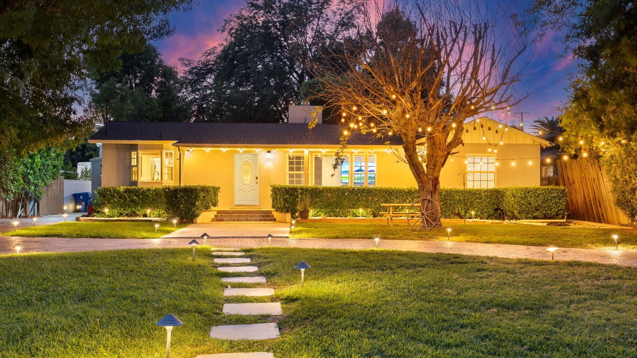Photo of Outdoor in Northridge