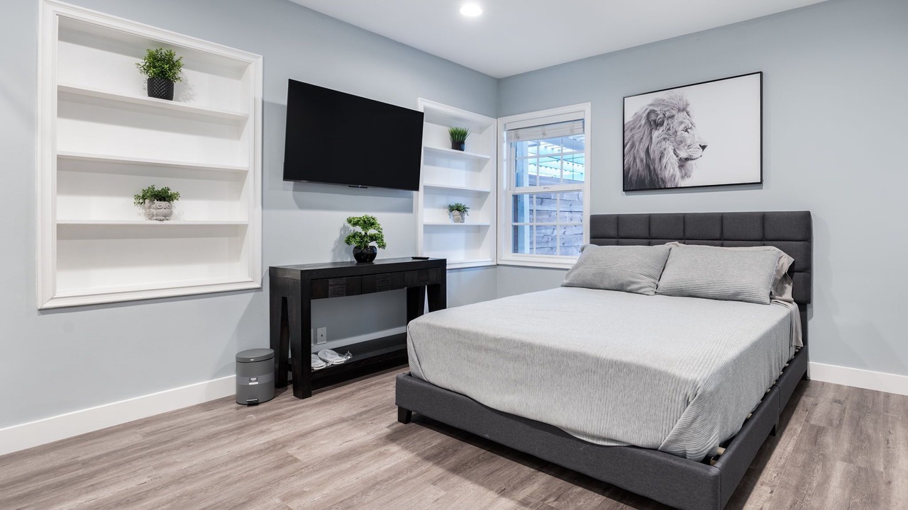 Photo of Bedroom in Northridge