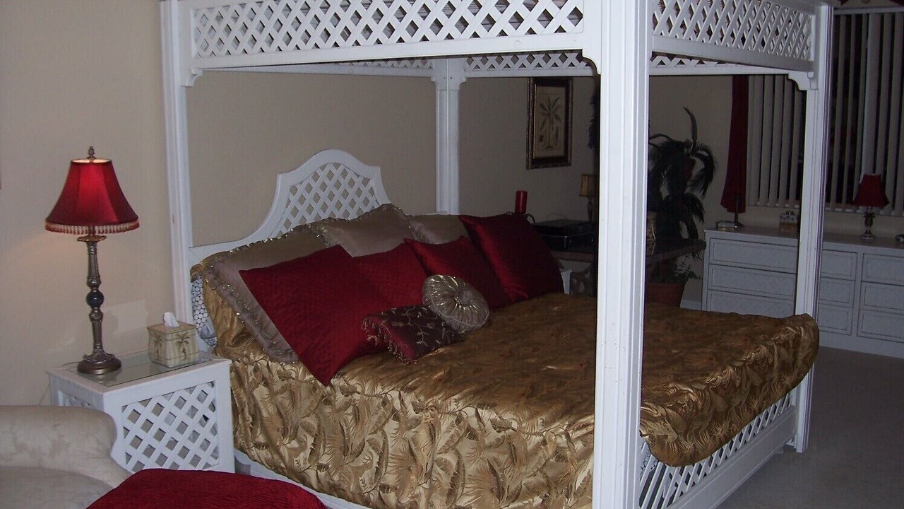 Photo of Bedroom in Desert Palms