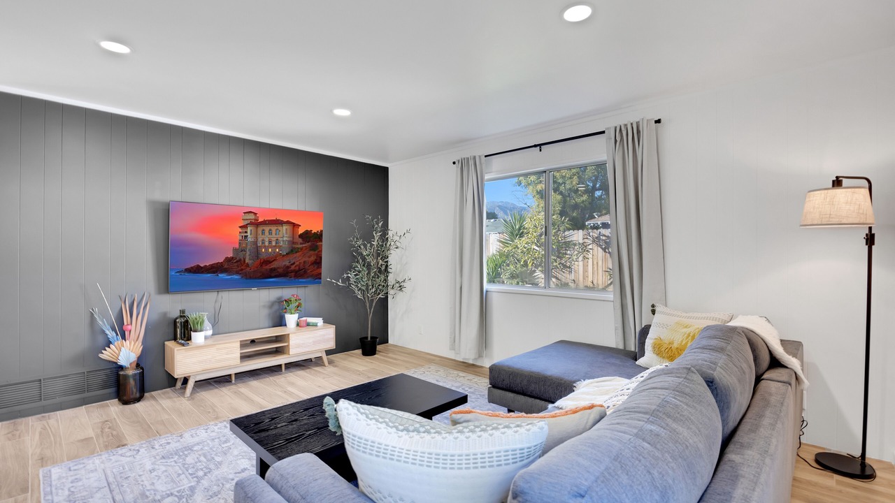 Photo of Livingroom in Azusa