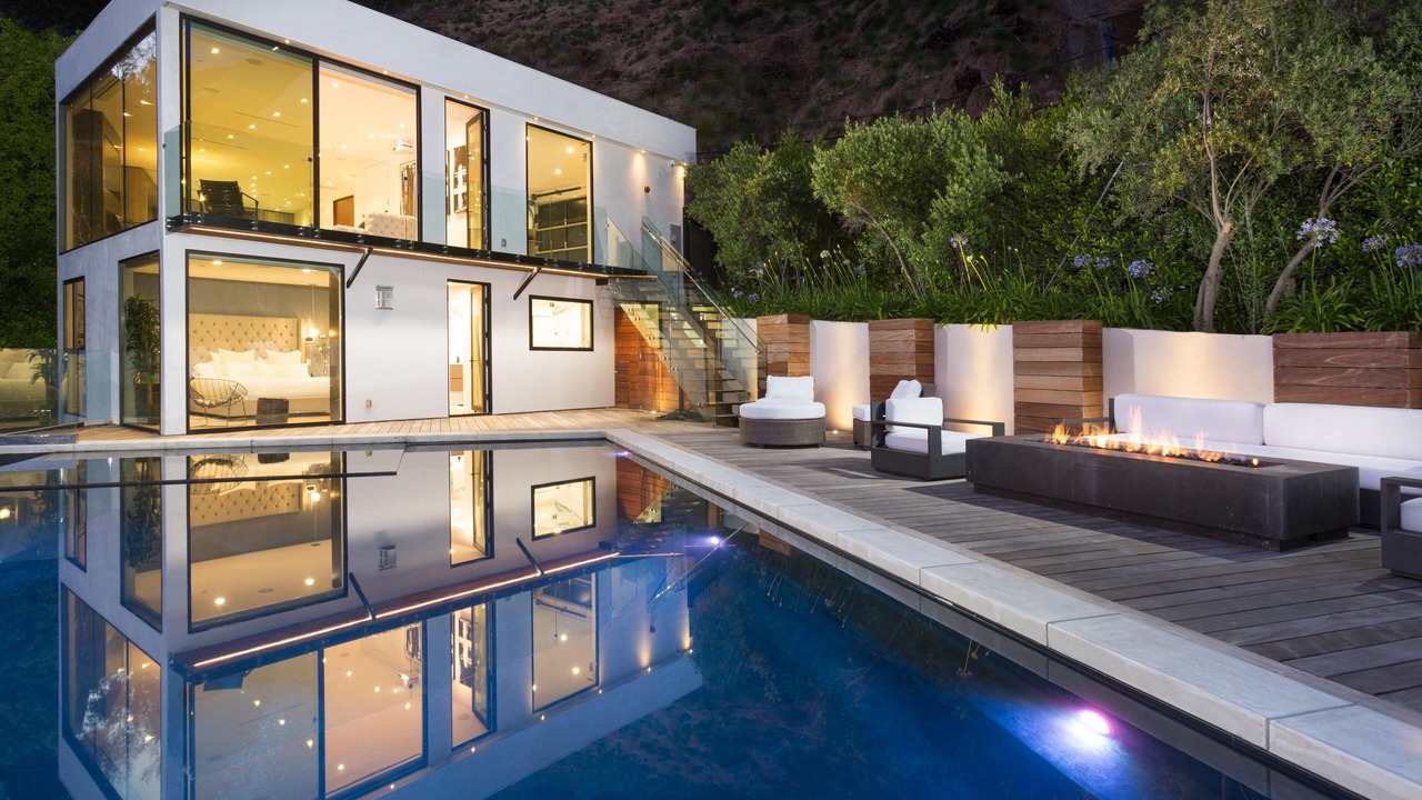 Photo of Outdoor in Hollywood Hills West