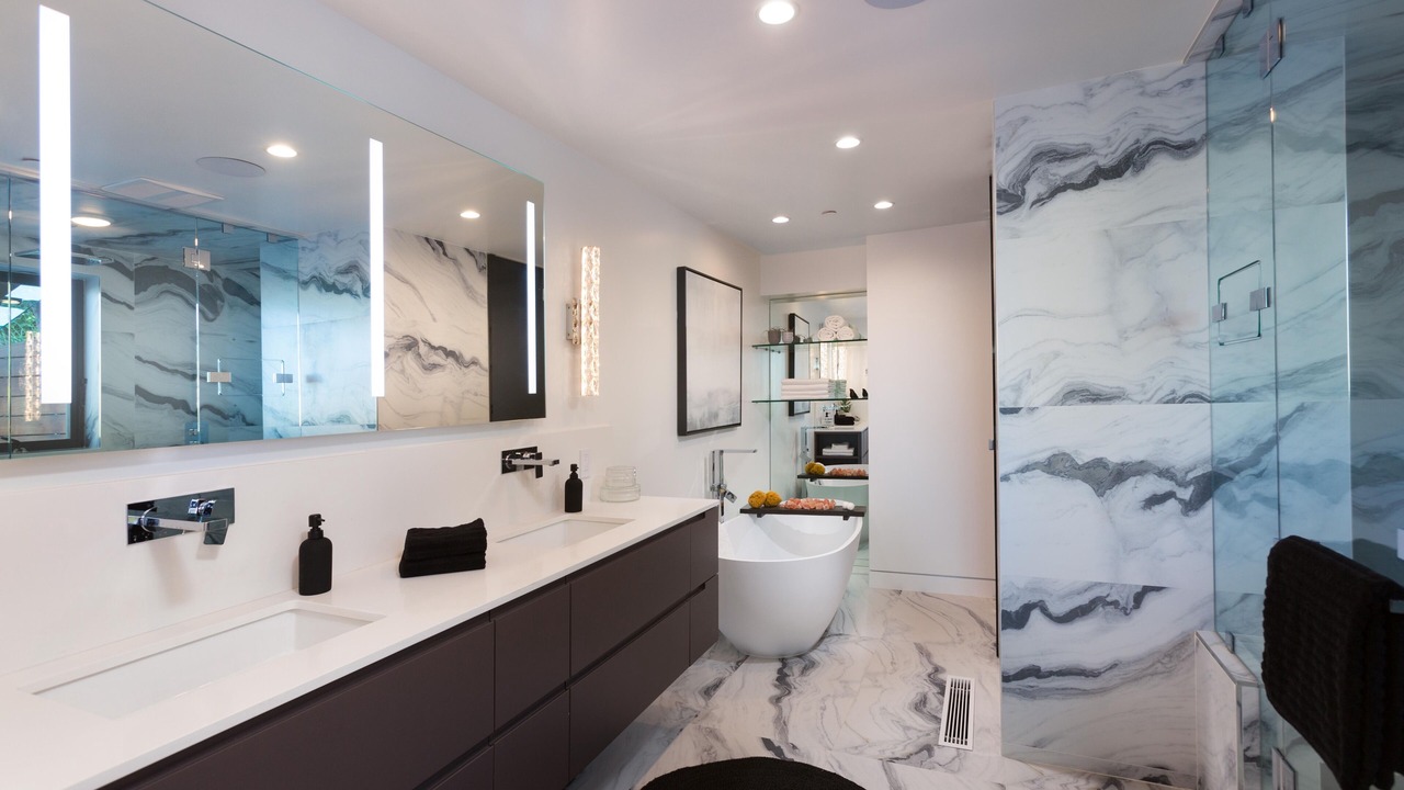 Photo of Bathroom in Hollywood Hills West