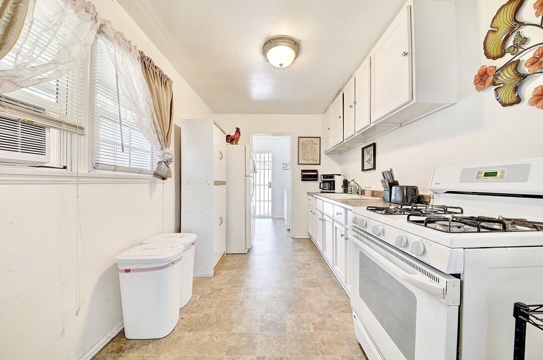 Photo of Kitchen in Santa Ana Heights