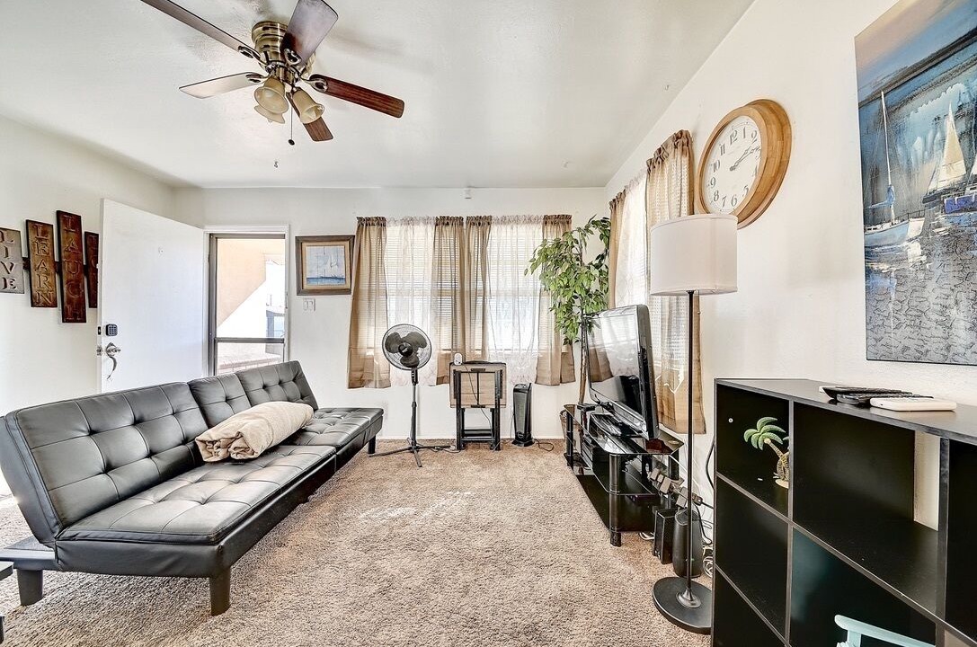 Photo of Livingroom in Santa Ana Heights
