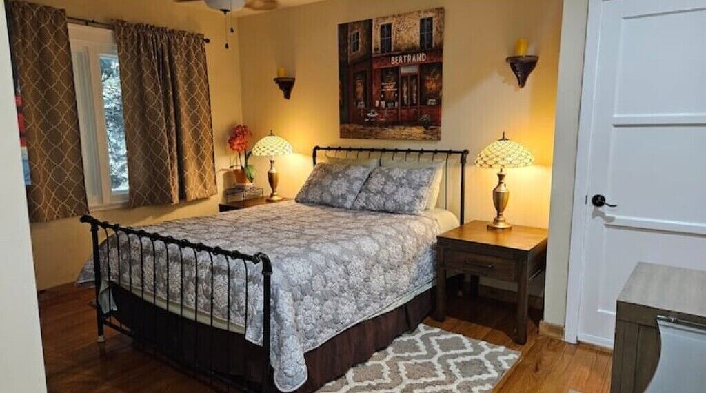 Photo of Bedroom in Harbor