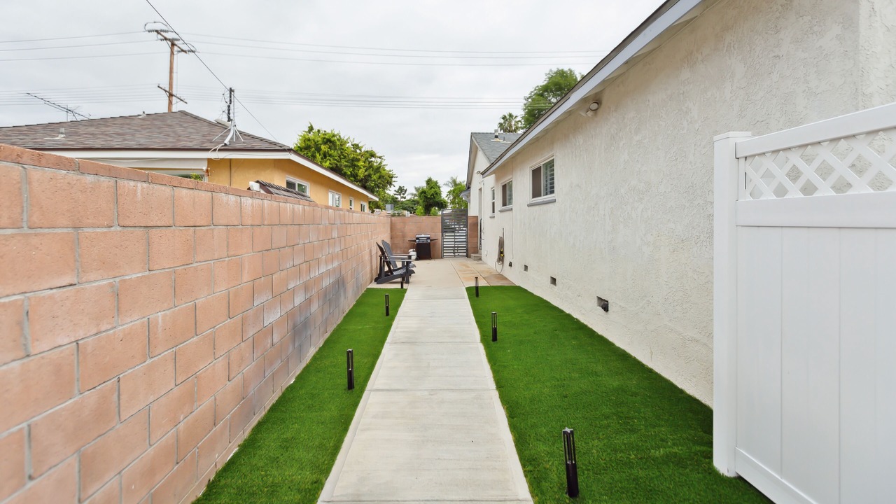 Photo of Outdoor in Reseda