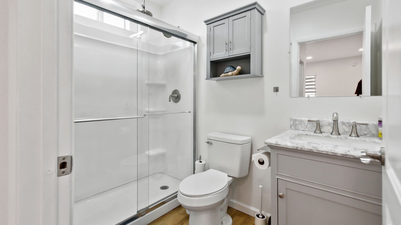 Photo of Bathroom in Reseda
