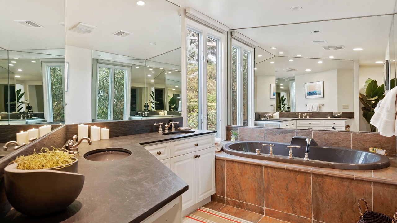Photo of Bathroom in Montecito