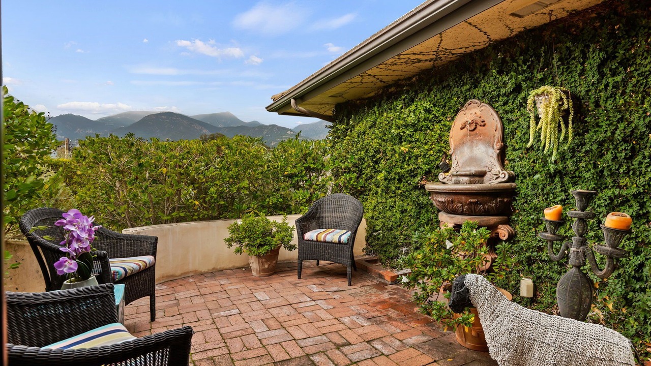 Photo of Patio Balcony in Montecito