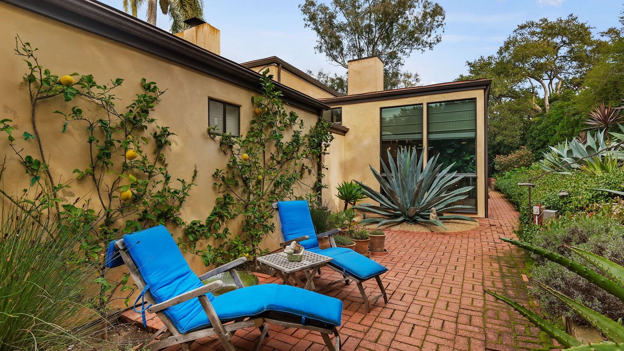 Photo of Patio Balcony in Montecito