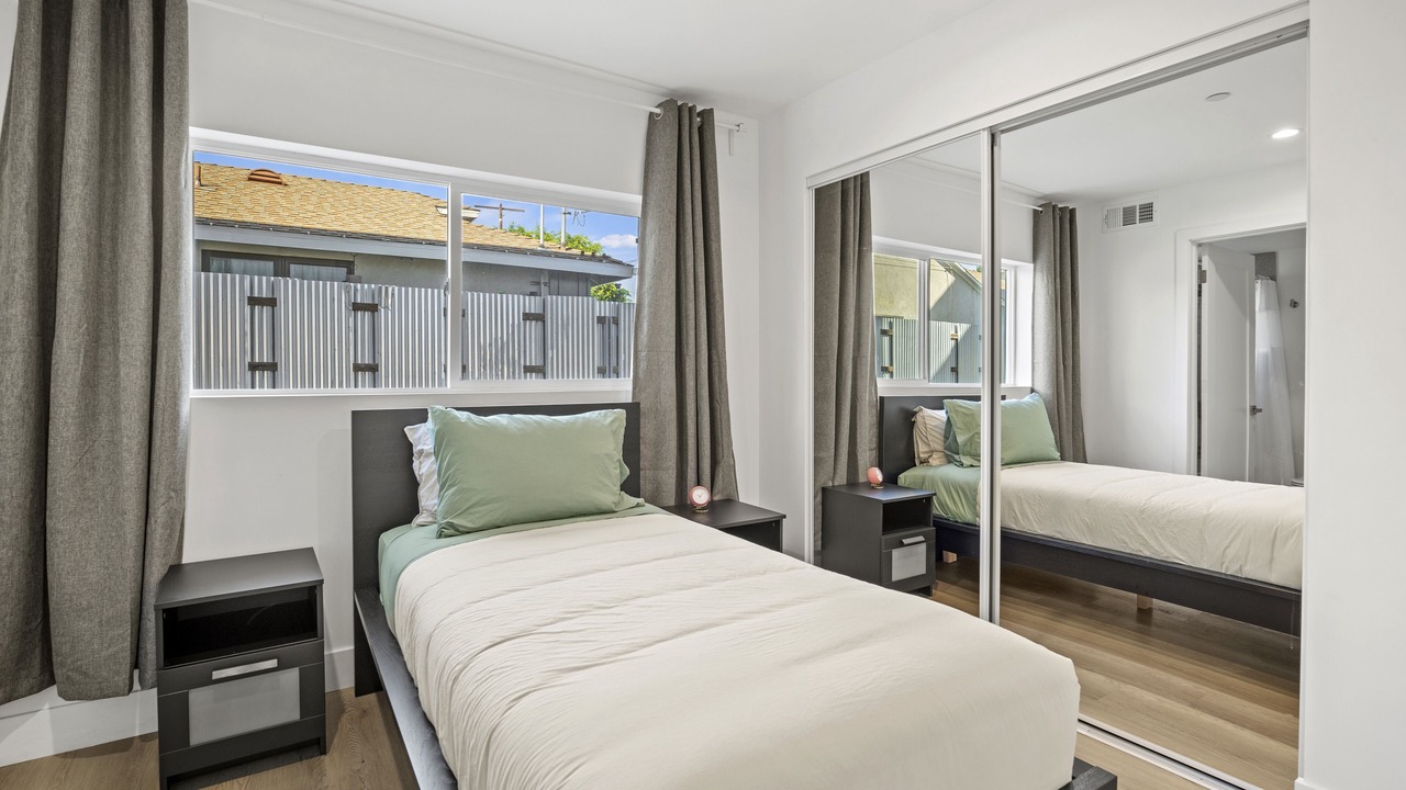 Photo of Bedroom in NoHo Arts District