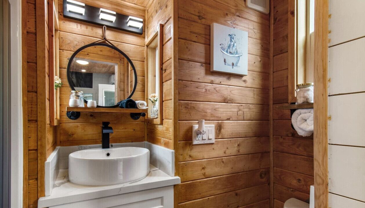 Photo of Bathroom in Canyon Country