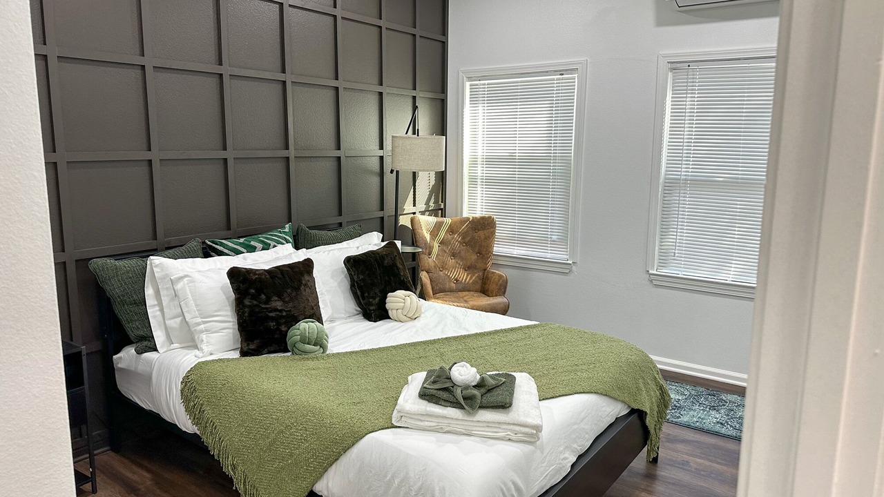 Photo of Bedroom in Florence-Graham