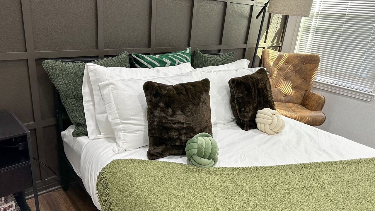 Photo of Bedroom in Florence-Graham