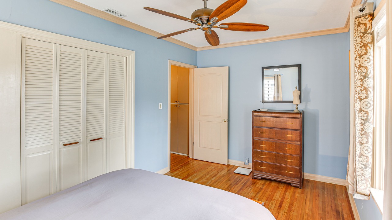 Photo of Bedroom in El Camino Village