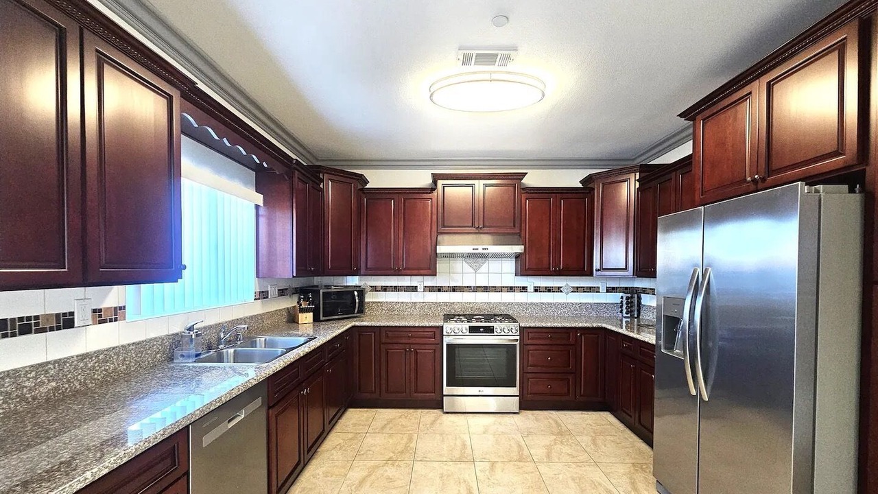 Photo of Kitchen in Midway City