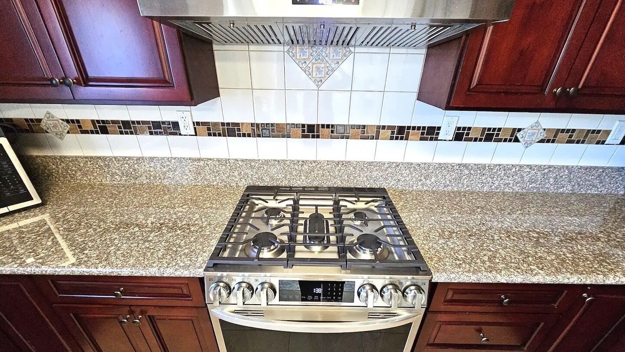 Photo of Kitchen in Midway City