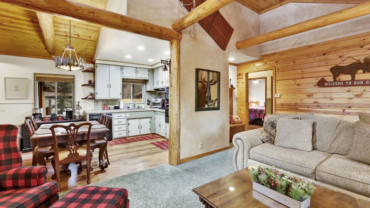 Photo of Livingroom in Boulder Bay