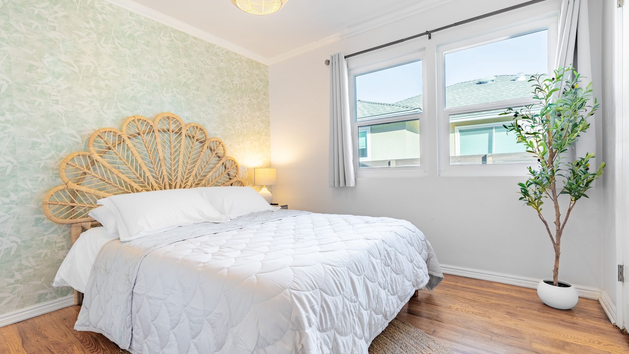 Photo of Bedroom in Lakewood Village