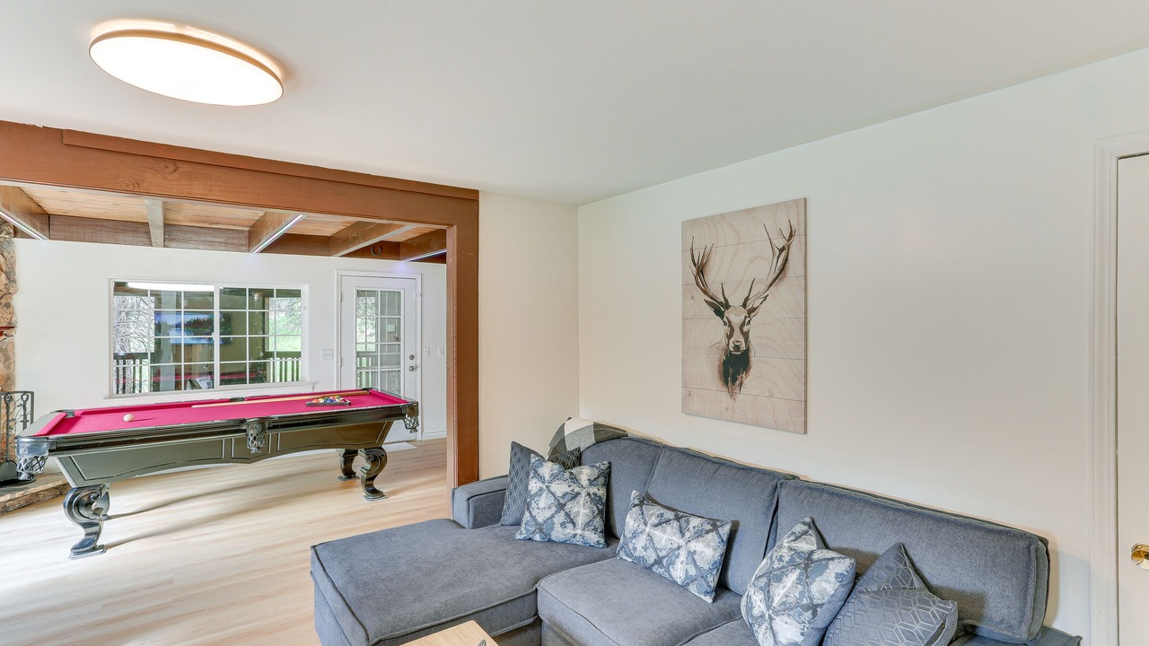 Photo of Bedroom in Crestline