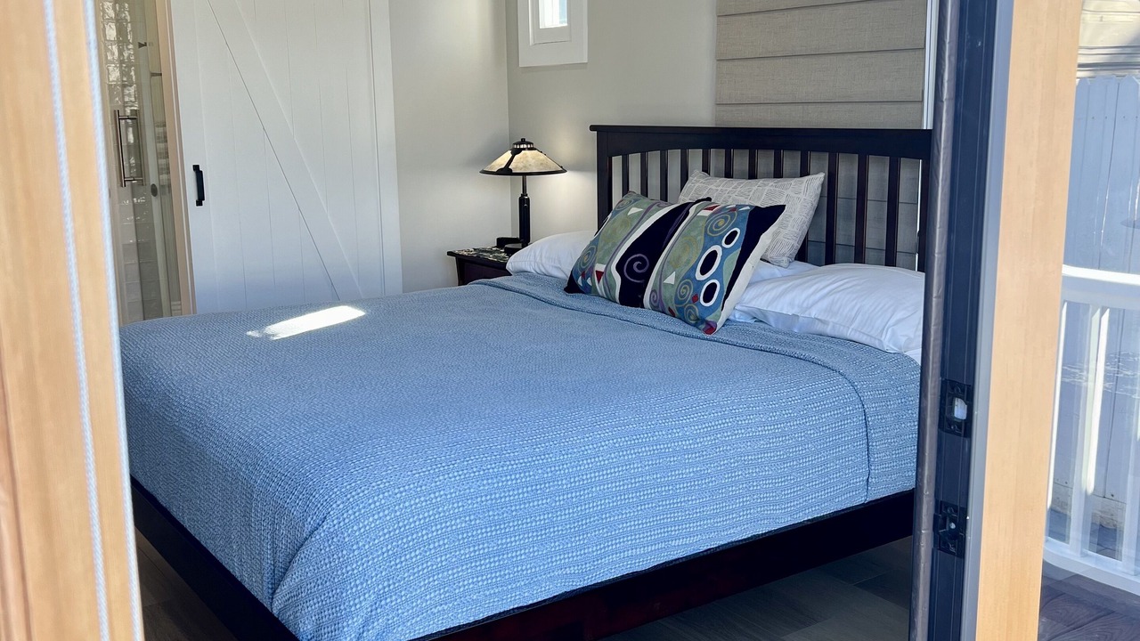 Photo of Bedroom in Bluff Heights