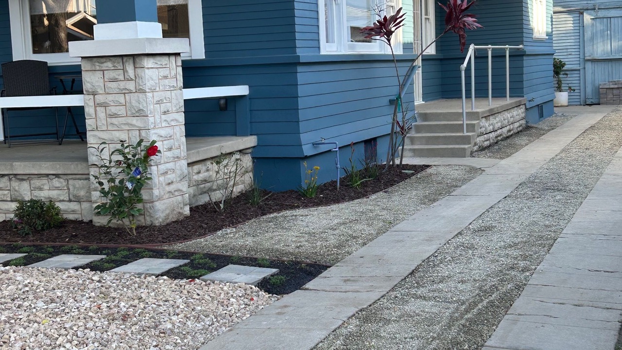Photo of Outdoor in Bluff Heights