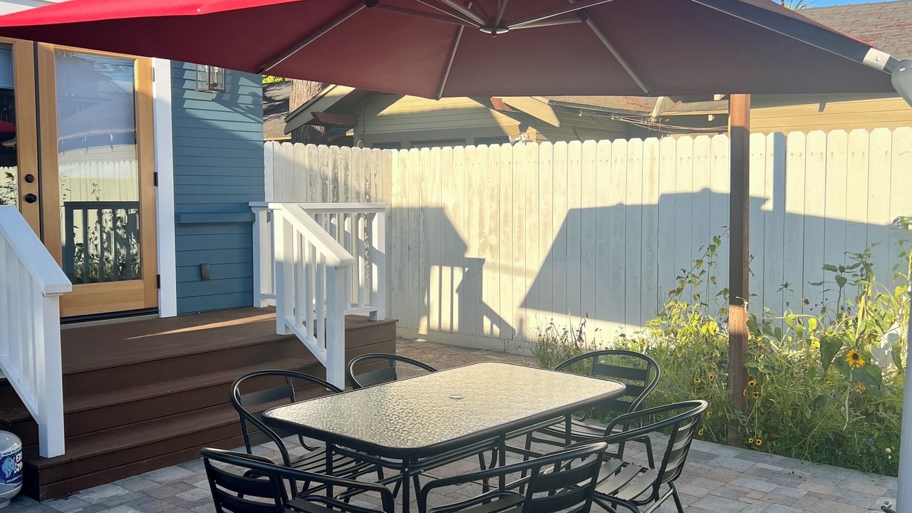Photo of Outdoor in Bluff Heights