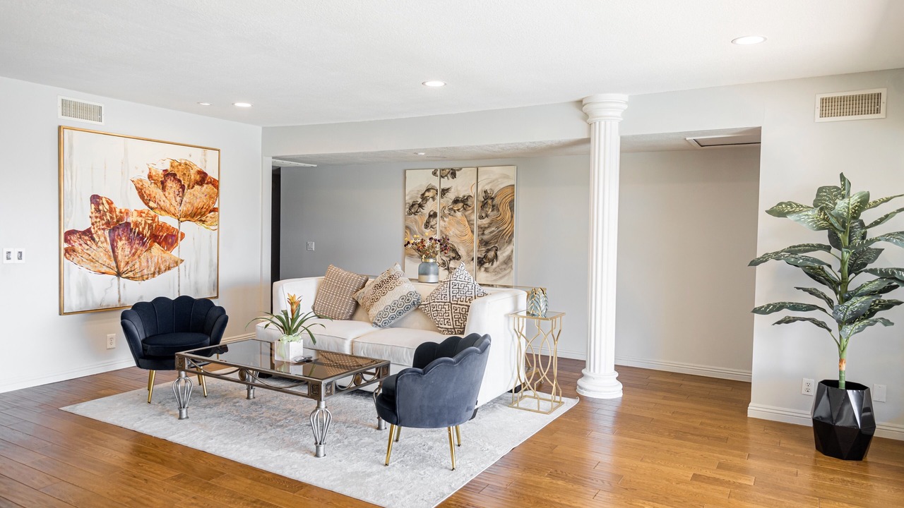 Photo of Livingroom in Walnut