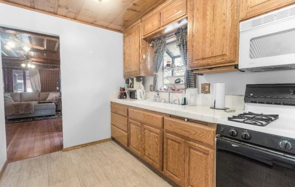 Photo of Kitchen in Big Bear City