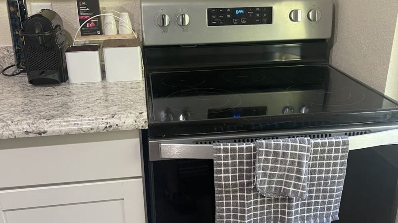 Photo of Kitchen in Groveland